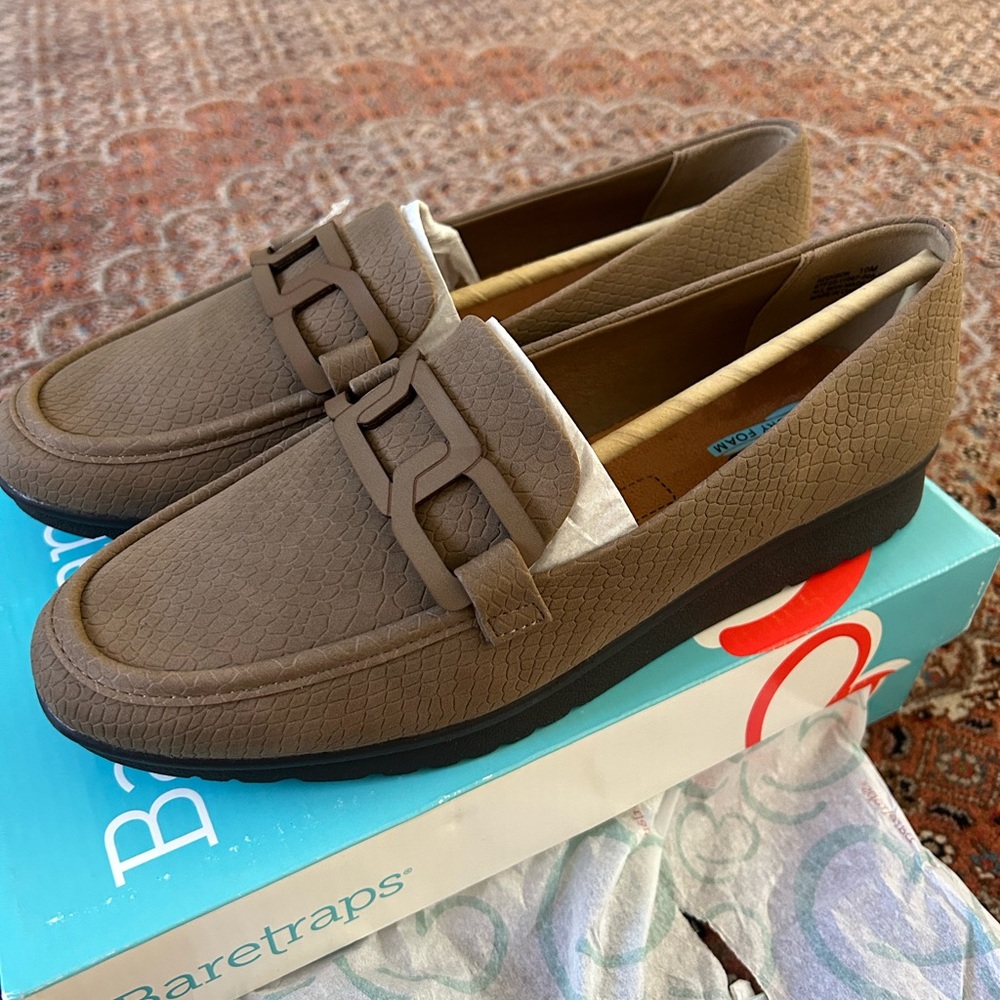 Baretraps Addison Slip On Loafers Size 10